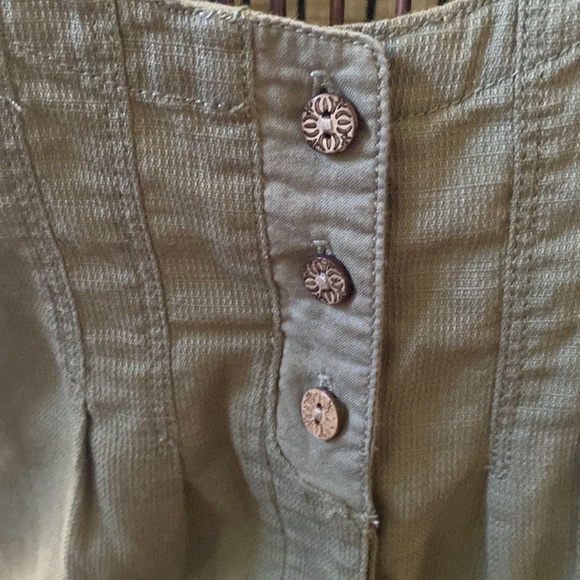 Royal Robbins Olive cotton button up top. - Picture 3 of 7